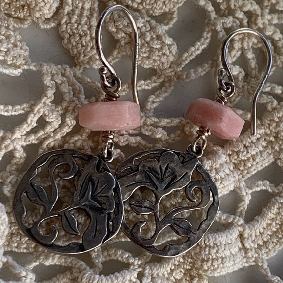 Retired SILPADA Pink Soapstone and Sterling silver earrings - Picture 2 of 9
